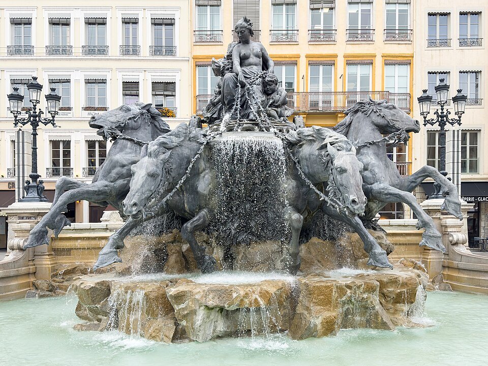 Fontaine Bartholdi 12